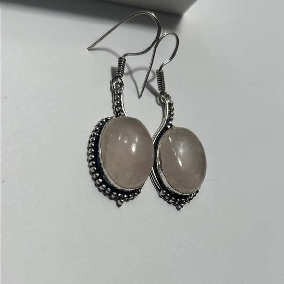 Rose quartz drop earrings set in  silver - Picture 2 of 7